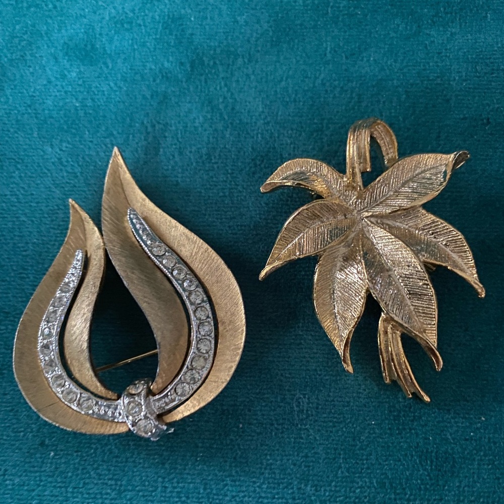 Vintage Pin Lot. Marked JJ, Gerry